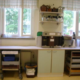 Keittiötä, kahvinkeittovälineet